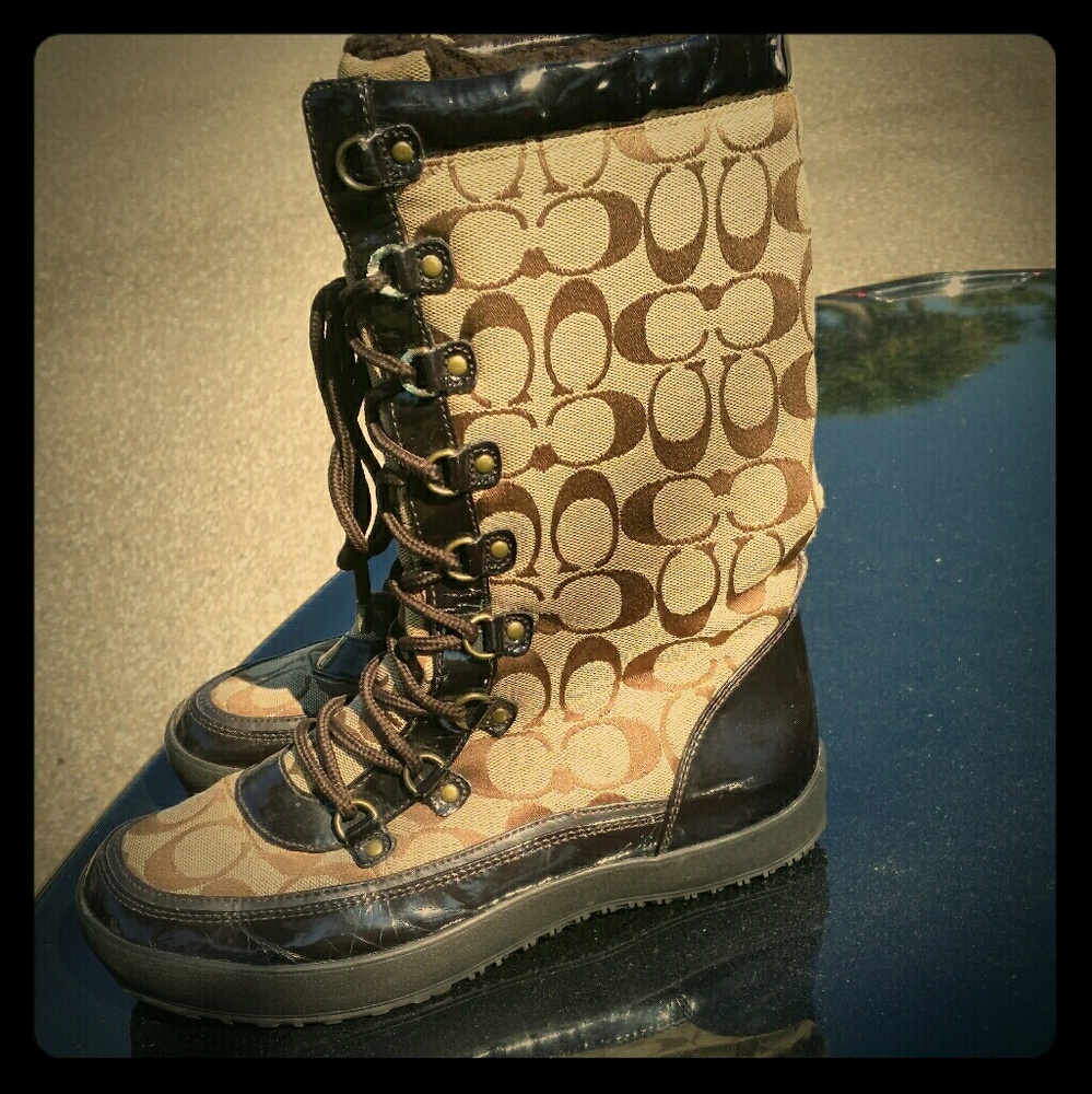 Coach high top winter boots with fur inside